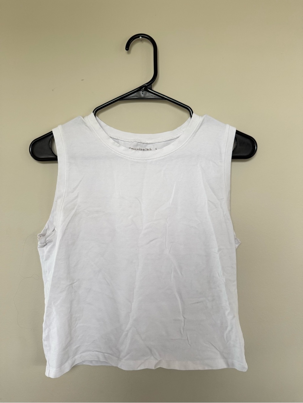 Abercrombie & Fitch Soft A&F Essentials White Muscle Crop Tank Top Size Large L